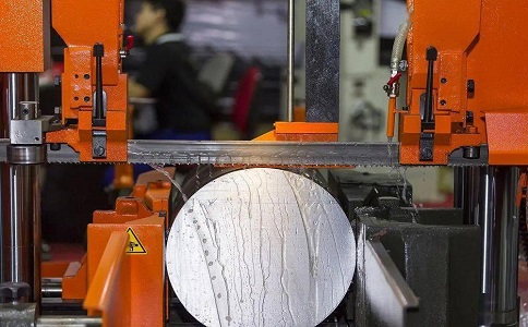 松滋立式金属带锯床切削出现跑带故障解决方法! 松滋立式金属带锯床切削出现跑带故障解决方法!